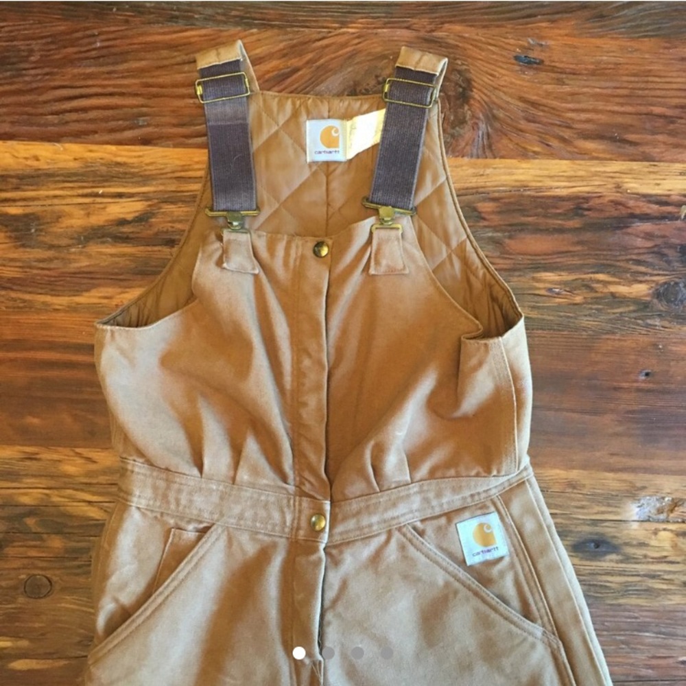 Women’s Carharrt bib overalls!